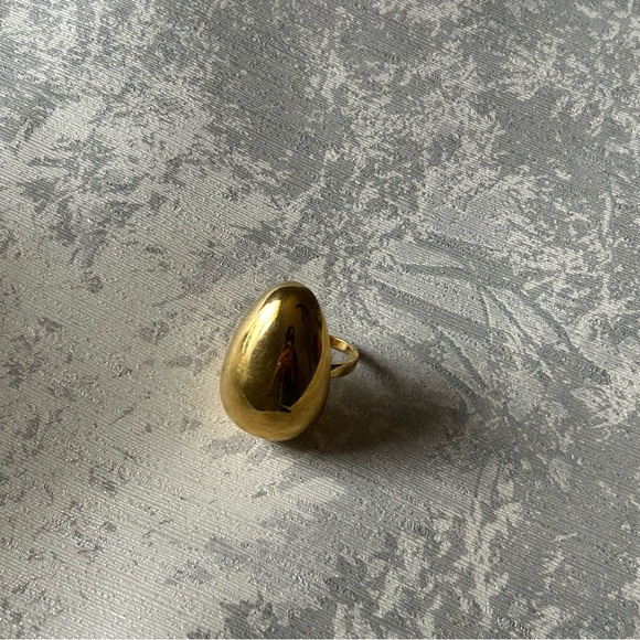 sophie buhai Jewelry - Sophie Buhai Gold Egg Ring Size 8 925
